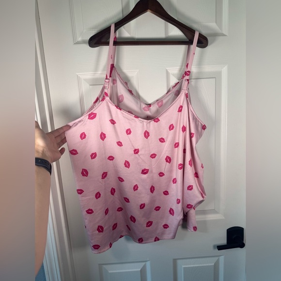 Torrid Sleep Satin Kissy Lips Cami Tank Top Hot Pink Women’s Size 3X - Picture 6 of 6